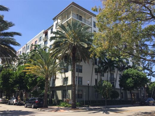 Residential complexes in Hollywood, Broward County