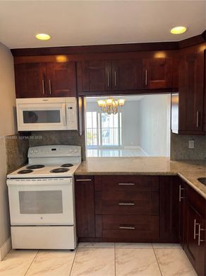 Complexos residenciais - Hallandale Beach, Broward County