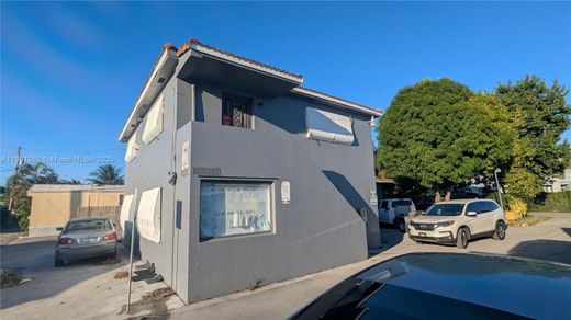 Komplex apartman Miami Heights Trailer Park, Miami-Dade County