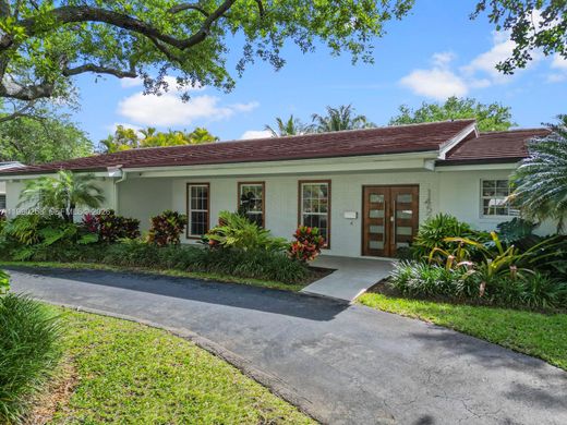 Villa Palmetto Bay, Miami-Dade County