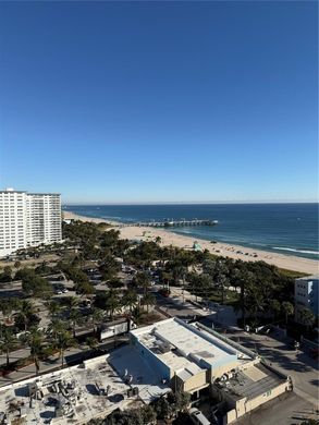 Residential complexes in Pompano Beach, Broward County