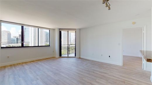 Complesso residenziale a Miami, Miami-Dade County