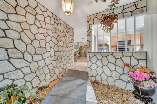 ﻓﻴﻼ ﻓﻲ ميامي، فلوريدا, Miami-Dade County