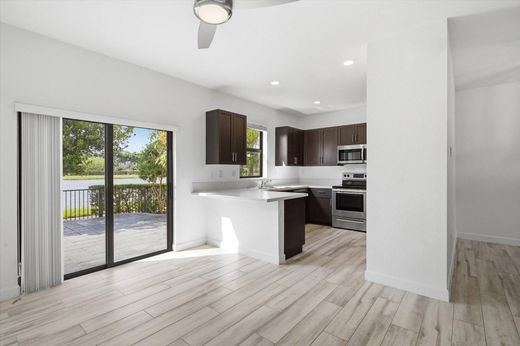 Townhouse in Davie, Broward County