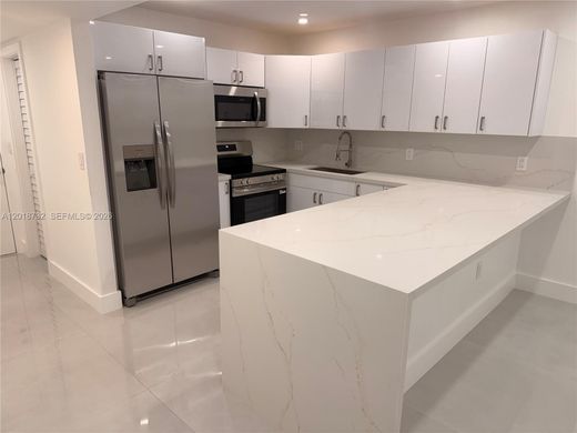 Residential complexes in Hialeah, Miami-Dade