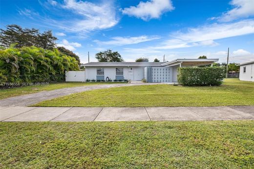 Villa - Miami, Miami-Dade County