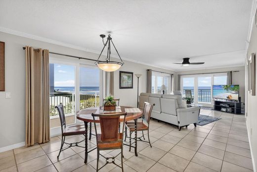Appartementencomplex in Jensen Beach, Martin County