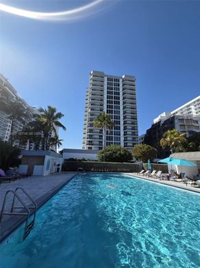 Complexes résidentiels à Miami Beach, Comté de Miami-Dade