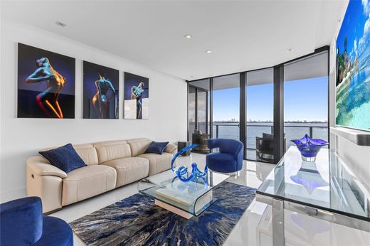 مجمع شقق ﻓﻲ ميامي، فلوريدا, Miami-Dade County