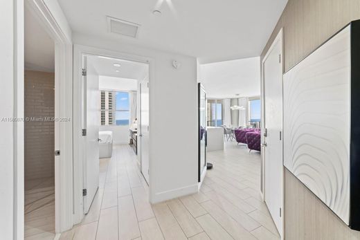 ‏בניין ב  הוליווד, Broward County