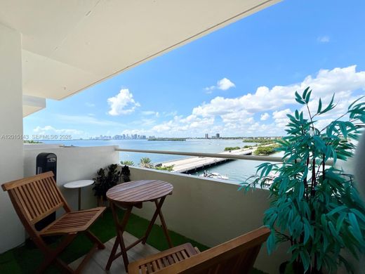 Wohnkomplexe in North Bay Village, Miami-Dade County