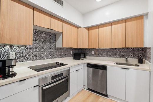 Complesso residenziale a Miami Beach, Miami-Dade County