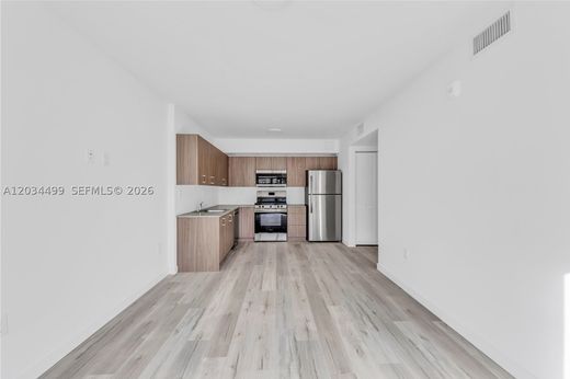 Complexes résidentiels à North Miami Beach, Comté de Miami-Dade
