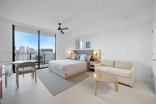 Residential complexes in Miami, Miami-Dade