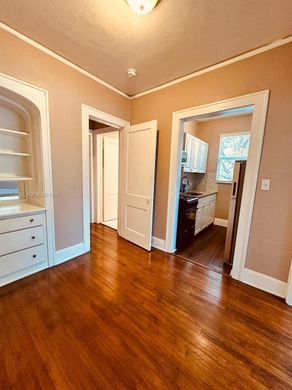 مجمع شقق ﻓﻲ ميامي، فلوريدا, Miami-Dade County