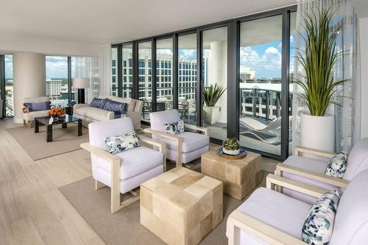 Residential complexes in Fort Lauderdale, Broward County