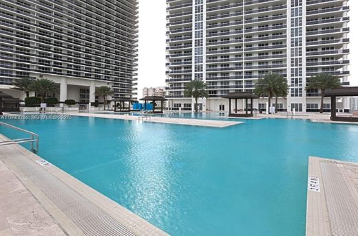 Complesso residenziale a Hallandale Beach, Broward County