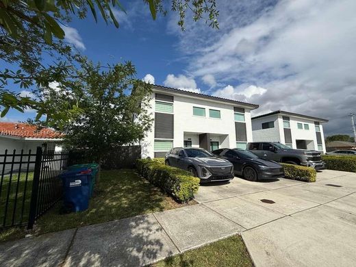 Townhouse in Miami, Miami-Dade