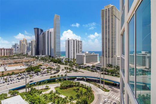 Residential complexes in Sunny Isles Beach, Miami-Dade
