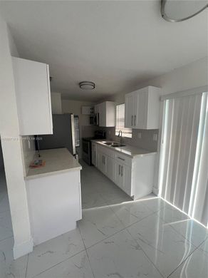 Villa - Miami, Miami-Dade County