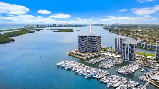 Residential complexes in North Palm Beach, Palm Beach