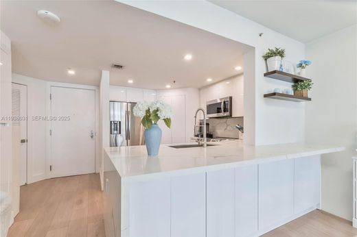 ‏בניין ב  מיאמי, Miami-Dade County