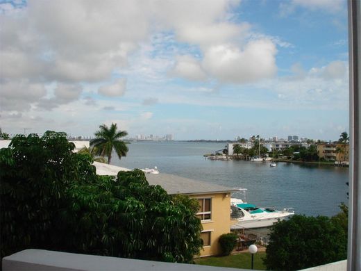 Komplex apartman North Bay Village, Miami-Dade County