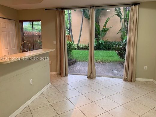 Townhouse in Dania Beach, Broward County