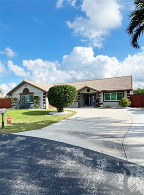 Villa in Davie, Broward County