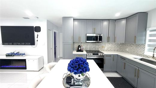 Villa in Miami, Miami-Dade County