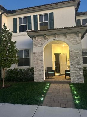 Şehir evi  North Miami, Miami-Dade County