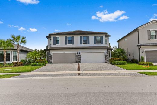 Townhouse - Oakland Park, Broward County