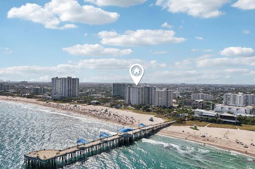 Residential complexes in Pompano Beach, Broward County