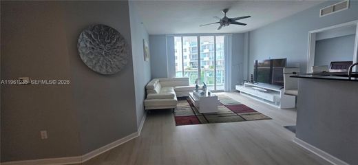 Complesso residenziale a North Bay Village, Miami-Dade County