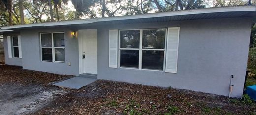 Villa in Okeechobee, Okeechobee County