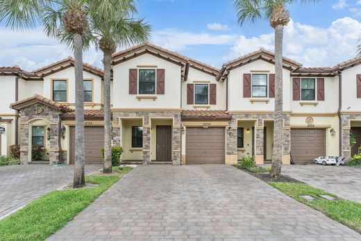 Townhouse - Boynton Beach, Palm Beach County