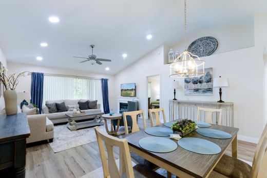 Townhouse in Palm Beach Gardens, Palm Beach