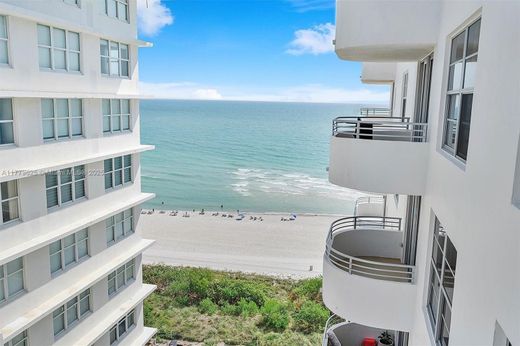 Miami Beach, Miami-Dade Countyのアパートメント・コンプレックス