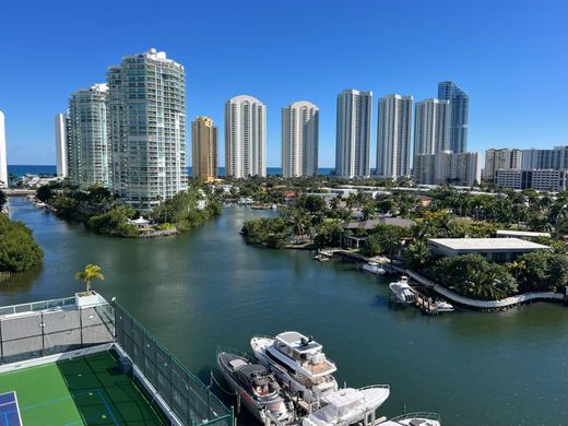 Residential complexes in Sunny Isles Beach, Miami-Dade