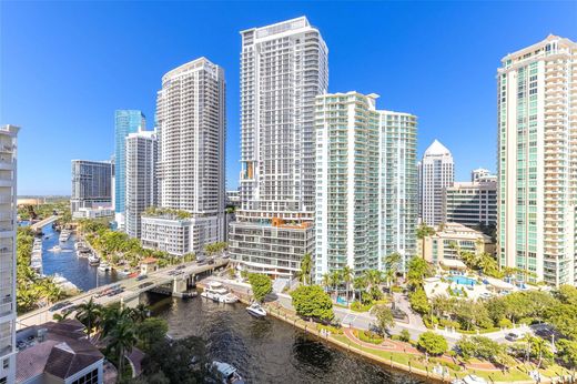 Residential complexes in Fort Lauderdale, Broward County