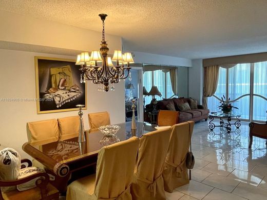 Komplex apartman Surfside, Miami-Dade County