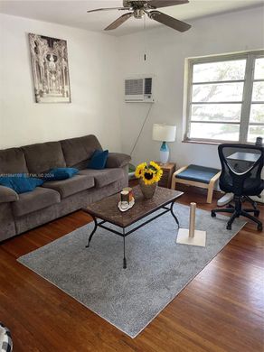 Residential complexes in Miami, Miami-Dade
