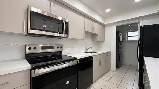 Residential complexes in Miami, Miami-Dade