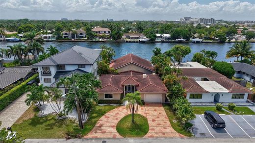 Villa in Pompano Beach, Broward County