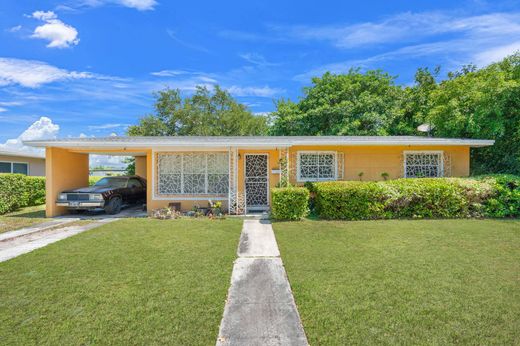 Villa in Miami Gardens, Miami-Dade