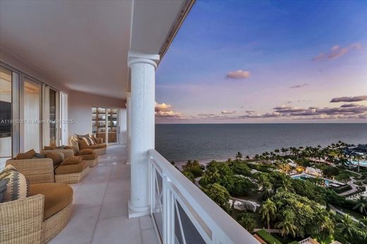 Residential complexes in Key Biscayne, Miami-Dade