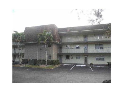 Residential complexes in Margate Estates, Broward County