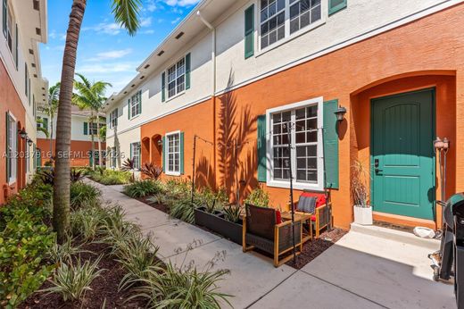 Townhouse in Pompano Beach, Broward County