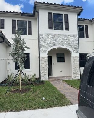 تاون هاوس ﻓﻲ Homestead, Miami-Dade County