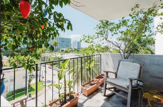 Kamienica w Miami Beach, Miami-Dade County